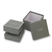 Laden Sie das Bild in den Galerie-Viewer, Abeler & Söhne Herrenarmbanduhr in schwarz mit Lederband