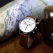 Laden Sie das Bild in den Galerie-Viewer, Abeler & Söhnle Herrenarmbanduhr mit congnac-farbenen Lederarmband